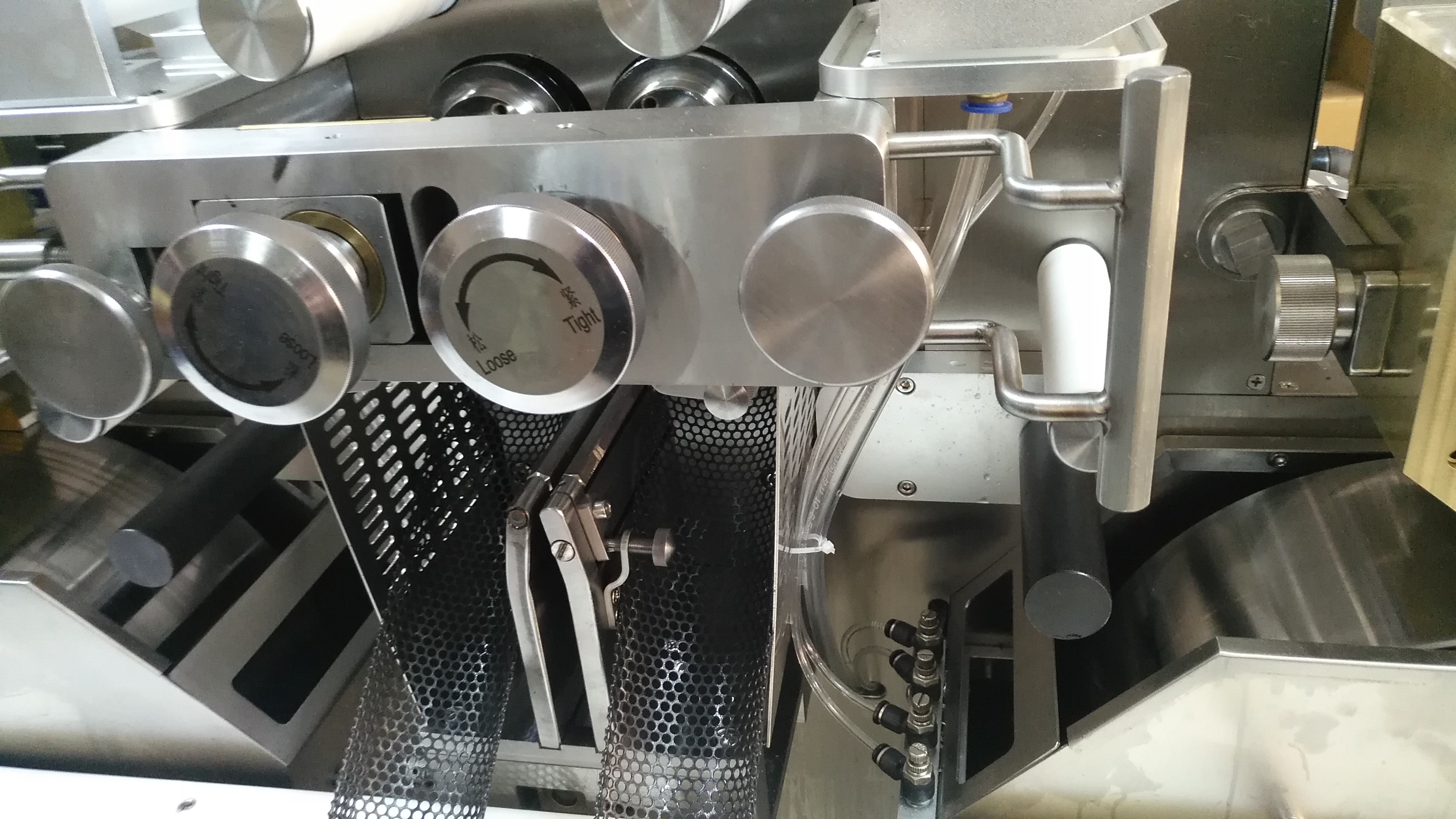 Fish Oil Vitamin Oil Softgel Encapsulation Machine 50000 Capsules/H