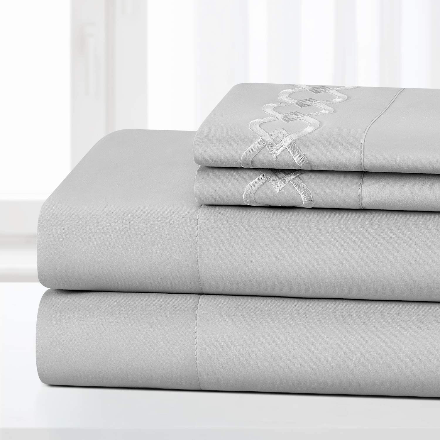 90gsm Embroidered Sheets Set Solid Pattern Extra Soft Wrinkle and Fade Resistant 4PCS