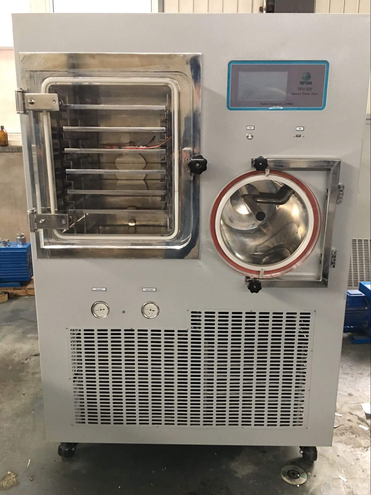 Pilot vacuum freeze dryer (2)