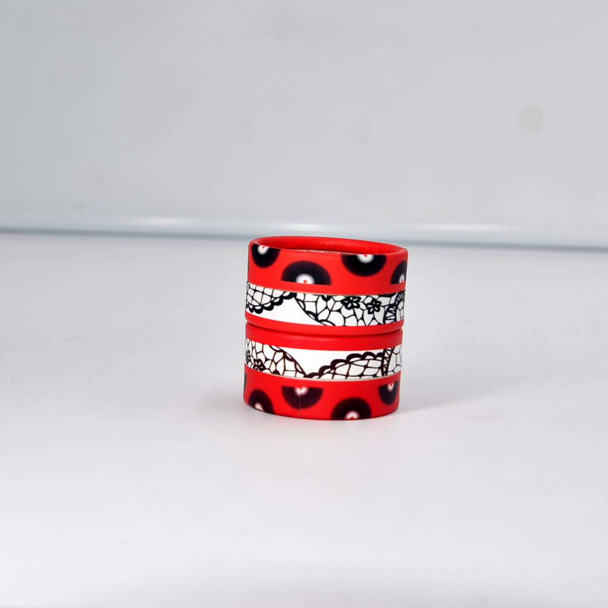 Eyeshadow Small Round Tube Packaging , CMYK Cardboard Cosmetic Tube Box