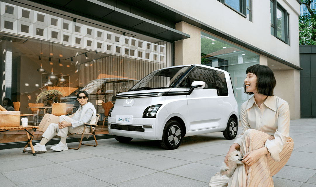 2023 Wuling Air EV Energy Vehicle Smart Cute Transporter With Fast Charging 0.75 Hours Max Speed 100 KM/H Electric Car