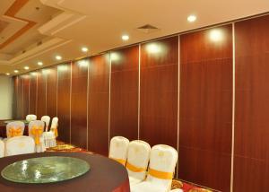Quality Folding Moving Sound Reducing Panels 65mm For Music Hall / Theather wholesale