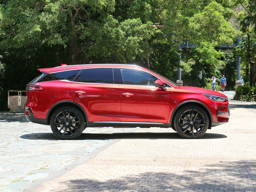 Made In China High Speed SUV 5 Seats New Energy Vehicle BYD Tang Ev 2022 Electric Cars Existing vehicles Panoramic sunroof