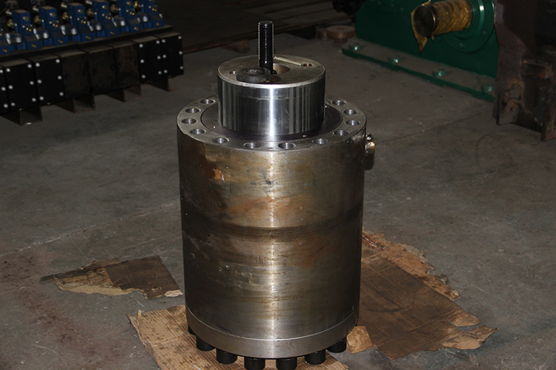 R10M Semi-portal Steel Casting Machine 380v Voltage Water Cooling