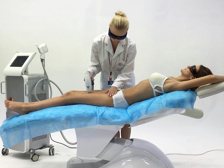 High Power 808nm Diode Laser Hair Removal Machine With Crystal Sapphire Cooling Tip