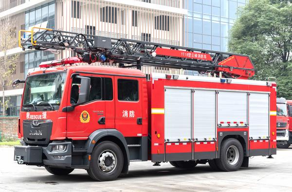 Man 18m Aerial Ladder Rescue Fire Fighting Truck Specialized Vehicle China
