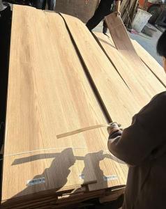 Quality Mountain grain American Red Oak Veneer Panel AA Grade Thickness 0.5mm wholesale