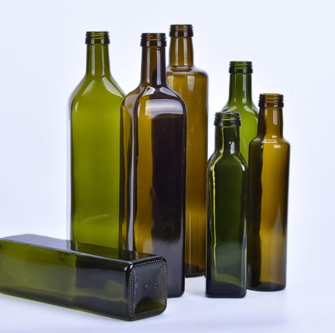 250ml 500ml 750ml 1000ml Square Antique Green Glass Bottle with Screw Cap Made of Glass