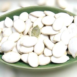 Quality Low Calorie Raw Sprouted Nuts , Pumpkin Seed Kernels Size Sieved Nuts wholesale