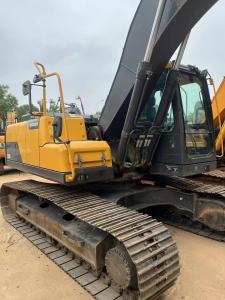 Quality CE Heavy Equipment Used Second Hand Volvo Excavators 20T Ec 200 Volvo Machine Digger wholesale