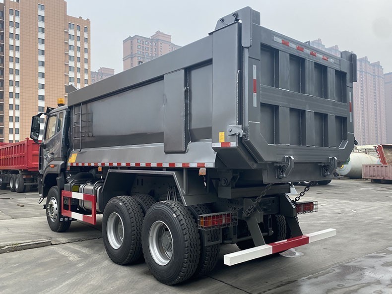 35 Ton 6X4 371HP Air Suspension Sinotruk Hohan Dump Truck Manual for Mining