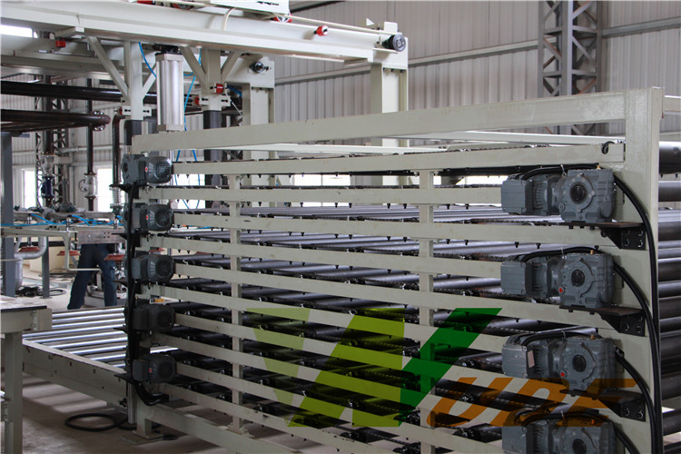 7×10 Automatic Short Cycle Laminating Machine For Melamine Paper CE Standard