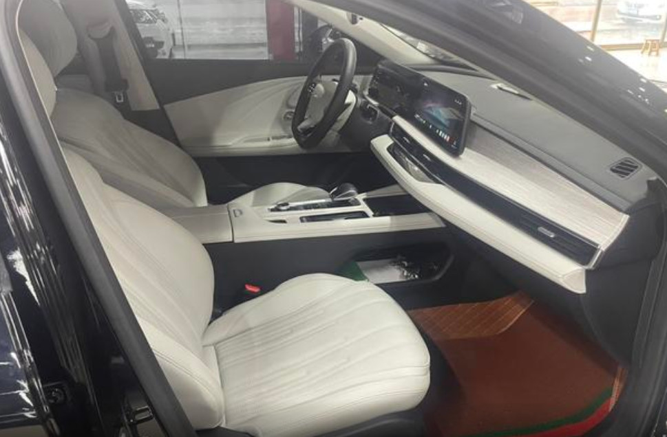 Fengyun A8 2024 127 Yufeng Edition Chery Automobile Compact Car 1.5T 156HP L4 Plug-in Hybrid