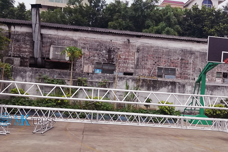 50*2mm Main Tube Portable Fast Deploying Stages Fixed Truss Structures with 20*2mm Brace Tube