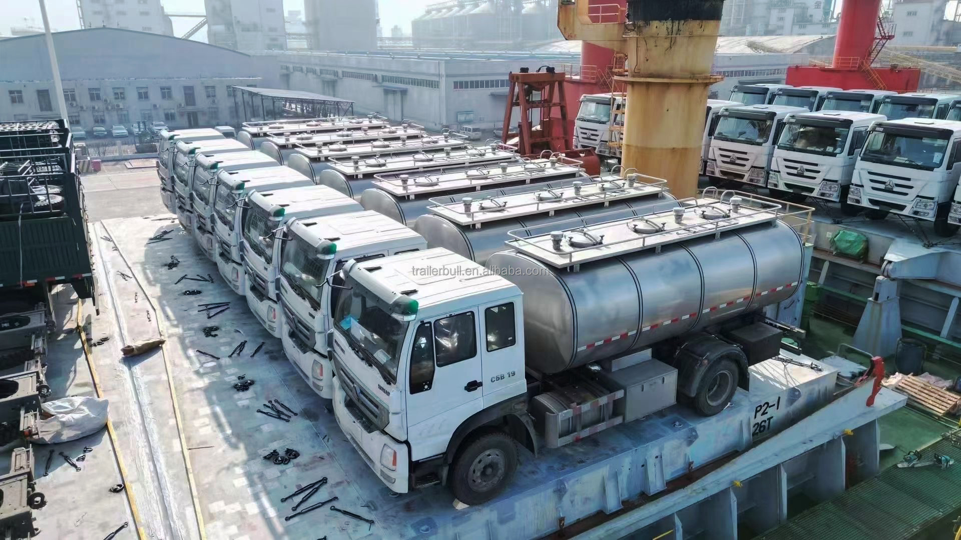 40m3 Fuel Tank Semi Trailer with 27T Payload and 4 Compartments for Diesel Fuel Jet
