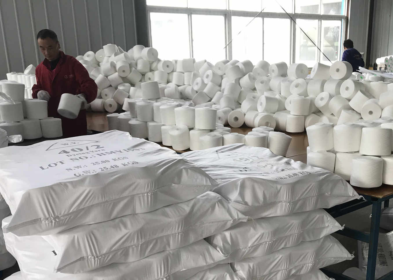 Low Shrinkage 30/2 100% Spun Polyester Yarn For Knitting And Weaving