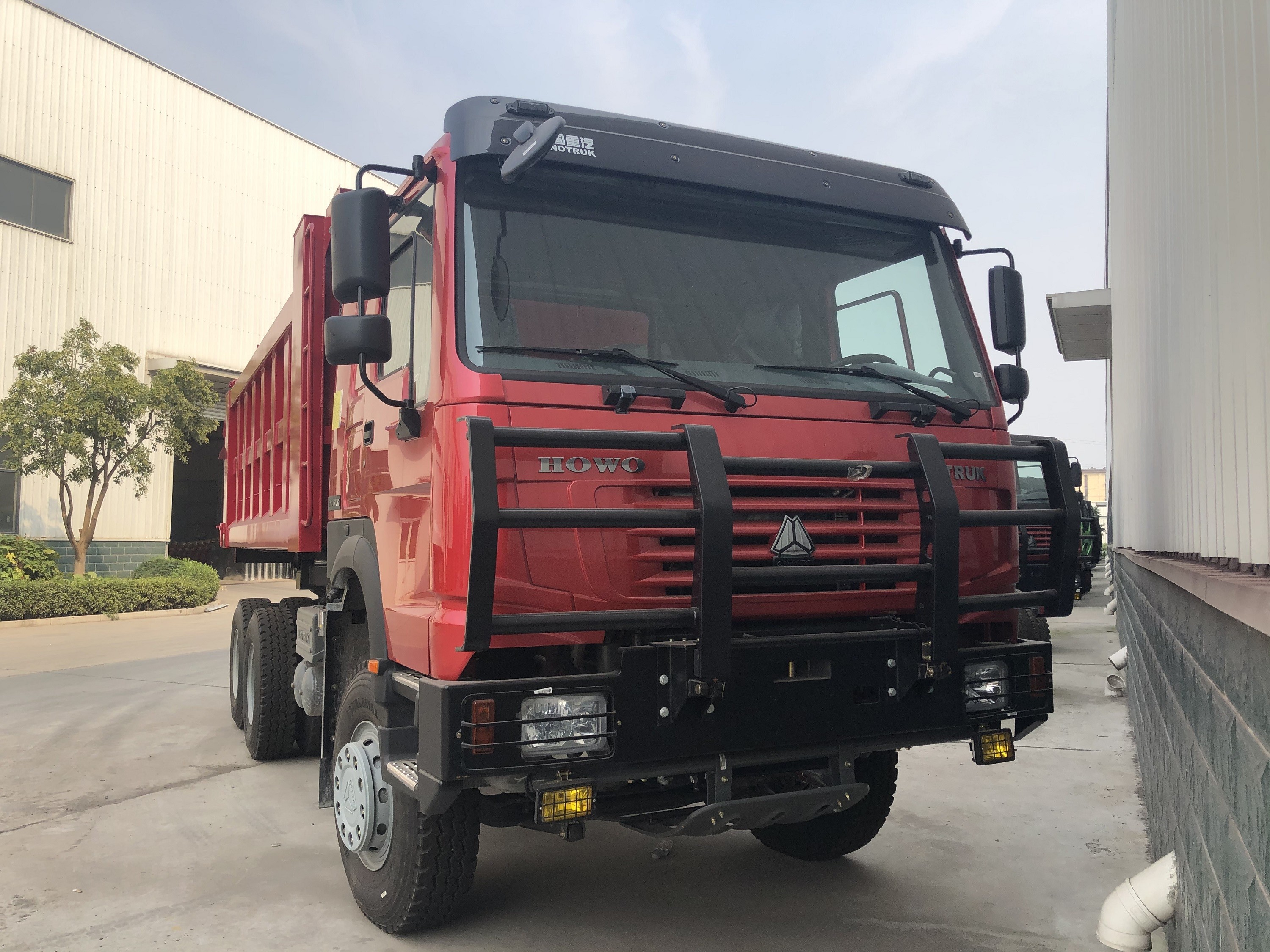 371hp Mid Lifting 20M3 40T Euro 2 Ghana Dump Truck