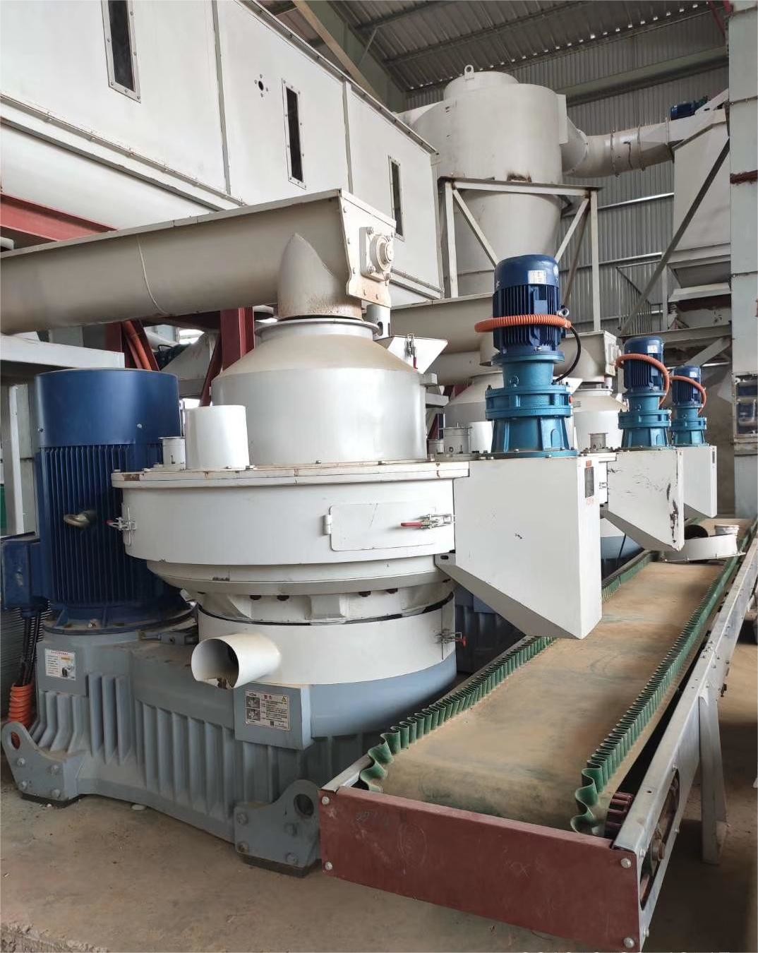 132kw Wood Pellet Manufacturing Equipment 6-10mm Ring Die Pellet Mill