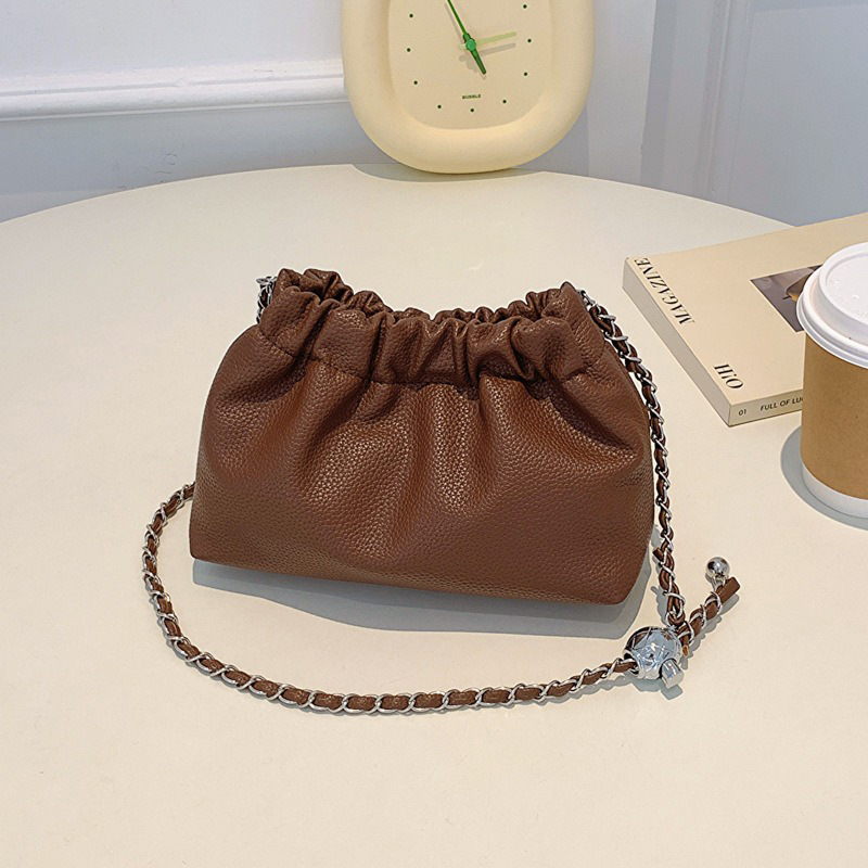 Advantage of Low MOQ Mix Models Genuine Leather Crossbody Bag for Daily Life in Grey