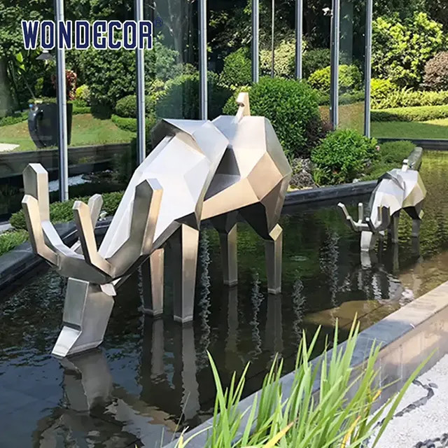 Geometric Polyhedral Deer Forged Metal Sculpture 120cm For Outdoor Decoration