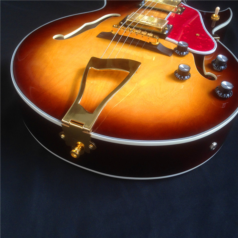 New Arrival brown electric guitar 6 strings with gold pickup