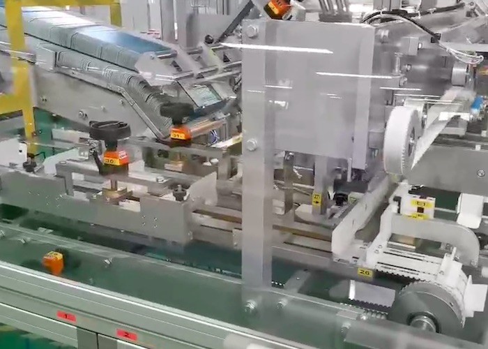 Horizontal Auto Cartoner Machine , Cartoner Packaging Machine For Hair Care Products