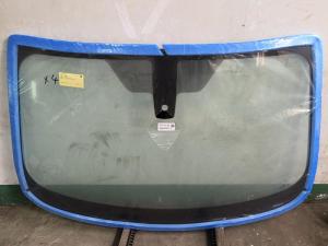 Quality Bmw X4 F26 G02 Car Front Windshield Glass Vezel Hybride Honda Windscreen wholesale