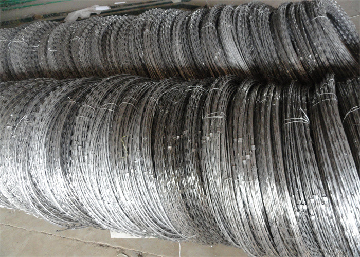 Galvanized Carbon Steel Powder Coated Stainless Steel Concertina Wire BTO-22 CBT-60 CBT-65