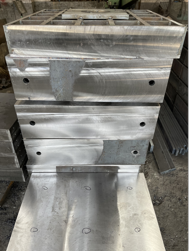 200-1000mm Plate Clearance Jaw Type V-Belt Vulcanizing Press for Precure Tread Rubber