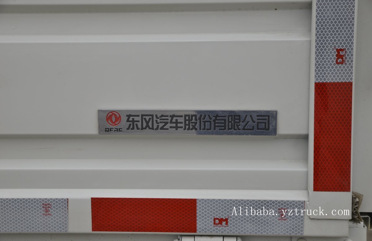 Customizable Dongfeng 4X2 1-5T Mini Cargo Truck with Touch Screen and 360° Rear Camera