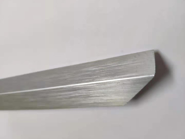 Brushing Silver Anodized Industrial Aluminum Profile Deep Processing