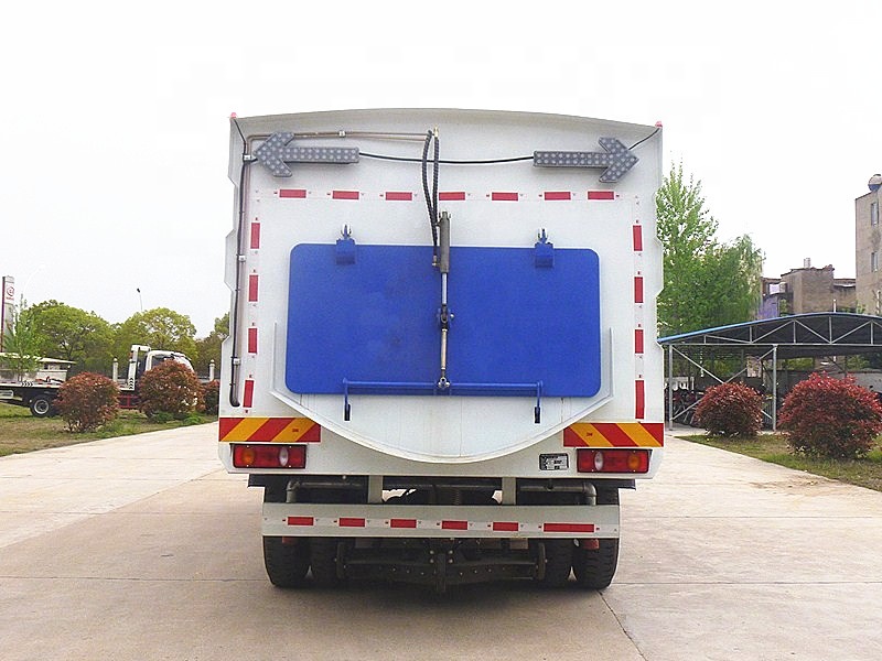 210hp 12cbm Road Sweeping Truck , Small Street Cleaner Truck Euro 2 4x2