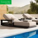 Modern Design Style Outdoor Garden Hotel Wooden Sun Lounger with Thick Cushion