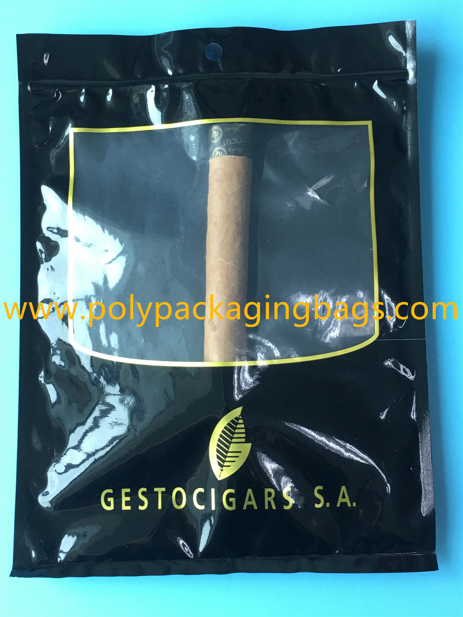 SGS Black Moisturizing Bag Can Hold 4-6 / Cigar Bags With Transparent Window