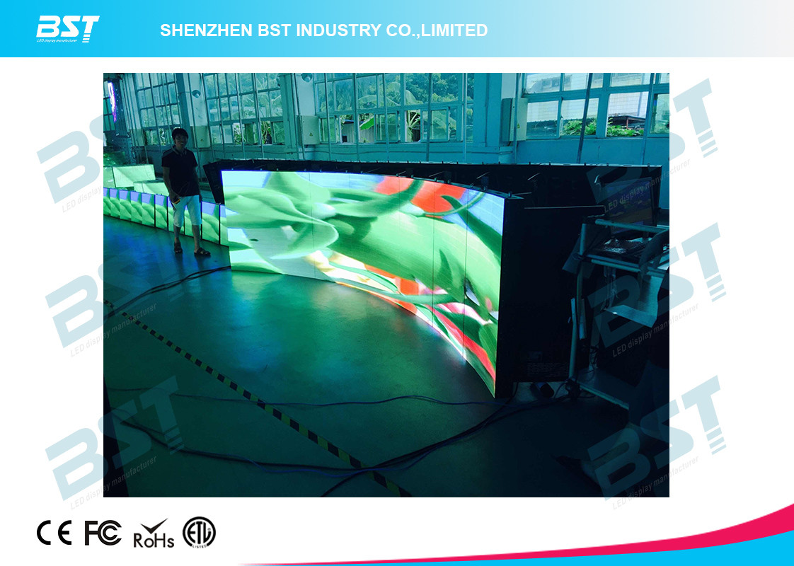 3 in 1 32 x 32 Pixels indoor Curved led video screen Full Color P5 SMD2121 for night club