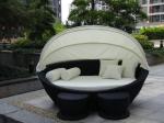 Luxury Comfortable Roofed Cane Daybed , Wicker Garden Oval Daybed
