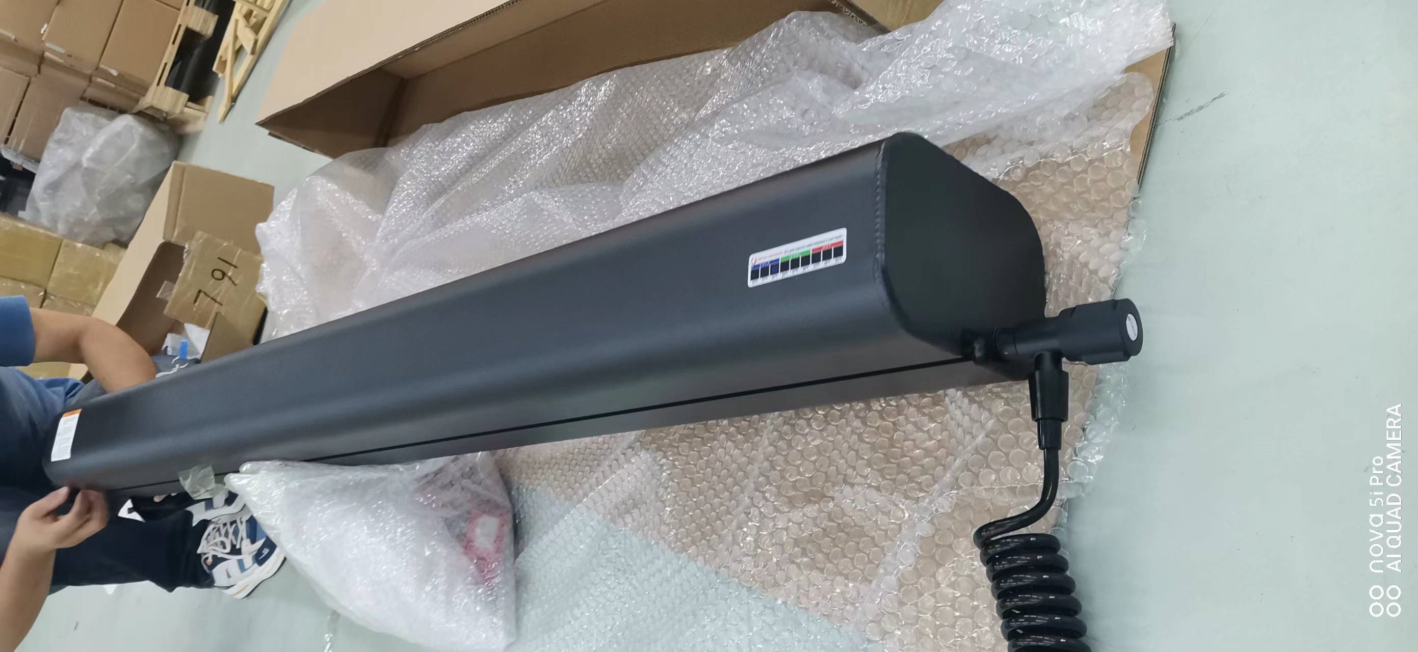 High- 4WD Black Powder Coating Aluminum Road Shower for Camping OEM Service Accepted