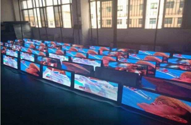 P5 LED Taxi Top Advertising Signs 6000cd/Sqm Brightness With Wireless Control System
