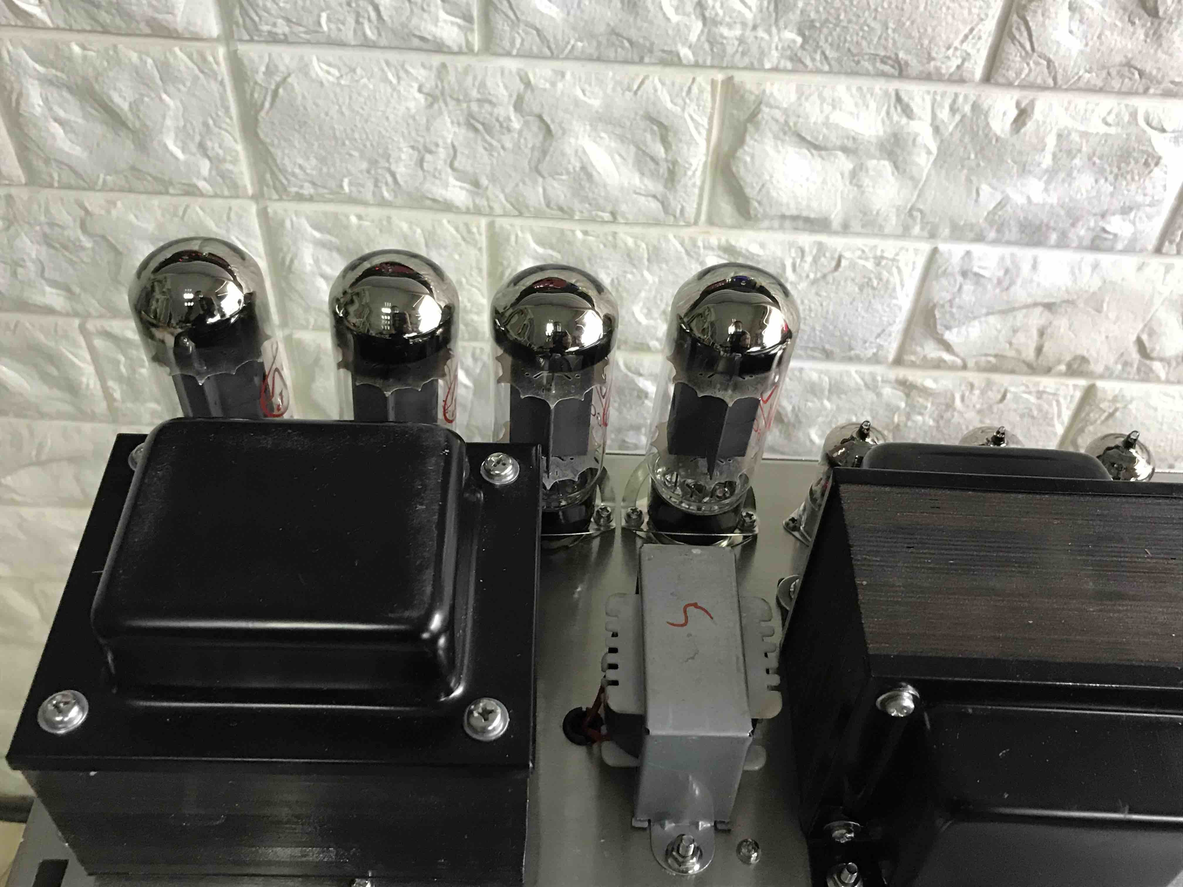Grand Amplifier D-Style Pedals SSS100 Steel String Singer with FET GAIN, VOLUME, TREBLE, MIDDLE, BASS, HIGH, LOW, SEND,