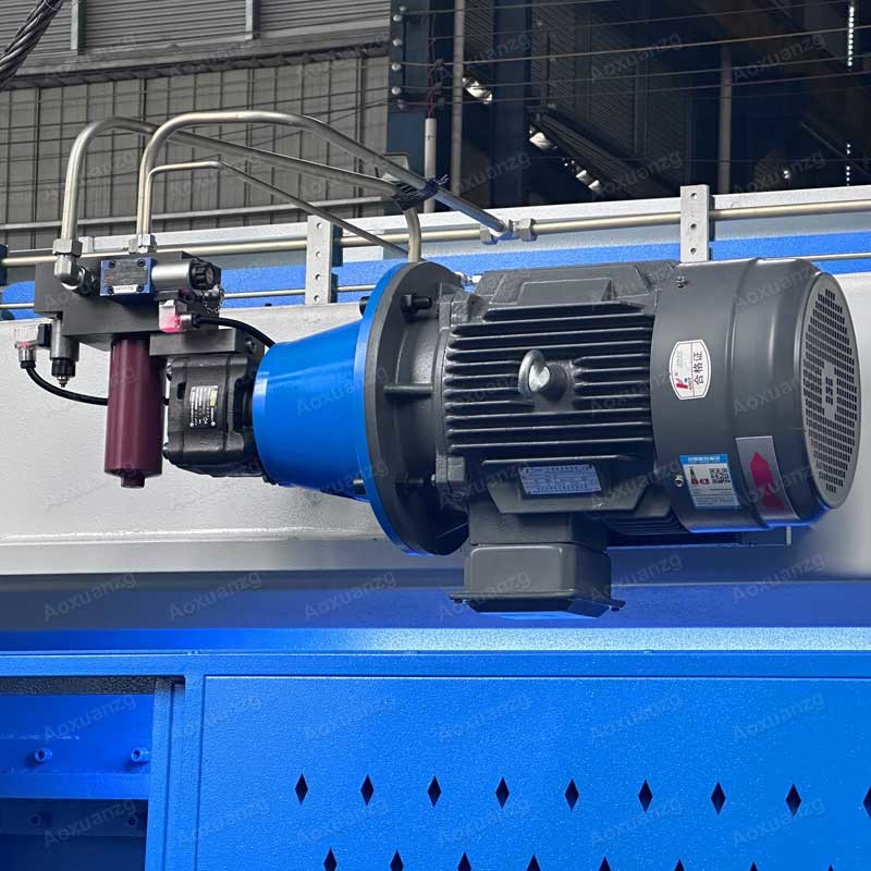 Delem DA53T DA66T 3+1/4+1/6+1/8+1 Customized Hydraulic CNC Press Brake Bending Machine