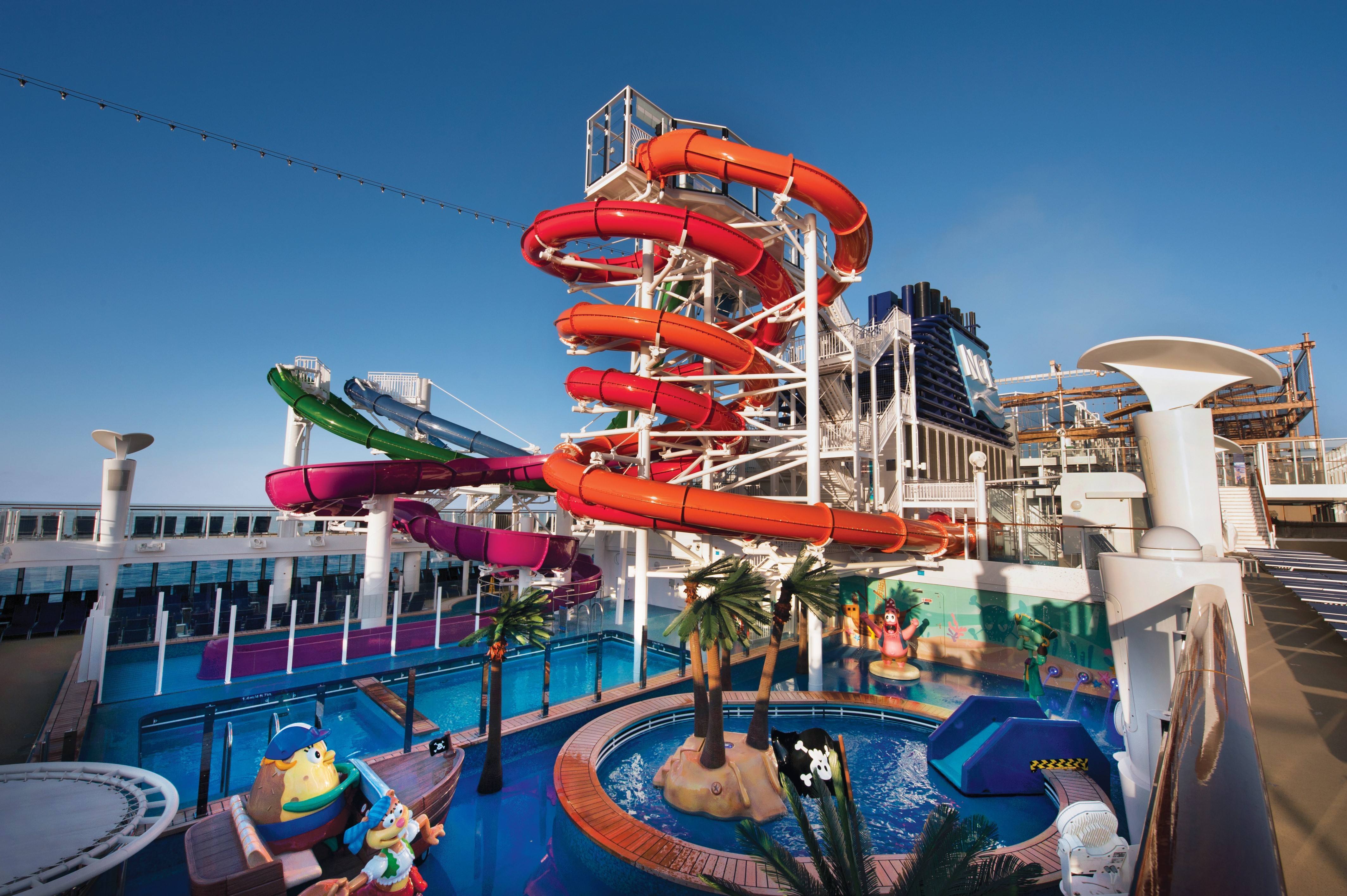 Mix Color Fiberglass 5m Spiral Water Slide For Children