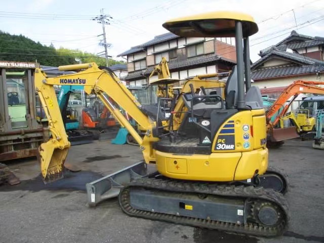 19.5KW Komatsu PC 30 Second Hand Excavator With 0.09m3 Bucket Capacity