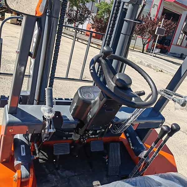 2 Stage Diesel Powered Forklift Up To 4 Tons Orange Diesel Counterbalance