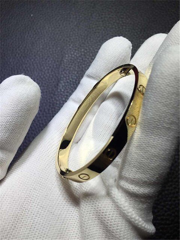 C calssic edition love bracelet 18k gold white gold yellow gold rose gold bracelet Jewelry factory in Shenzhen, China