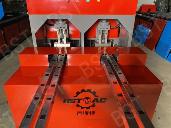 PLC Hydraulic Tube Punching Machine Aluminium Tube Punching Equipment 0.3mm