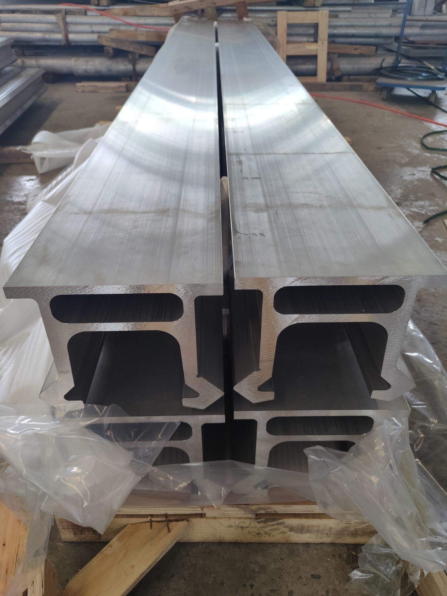 Simba BMH200 Feed Beam Simba H1254 Simba H1354 Simba H1257 Aluminum Extruded Profiles