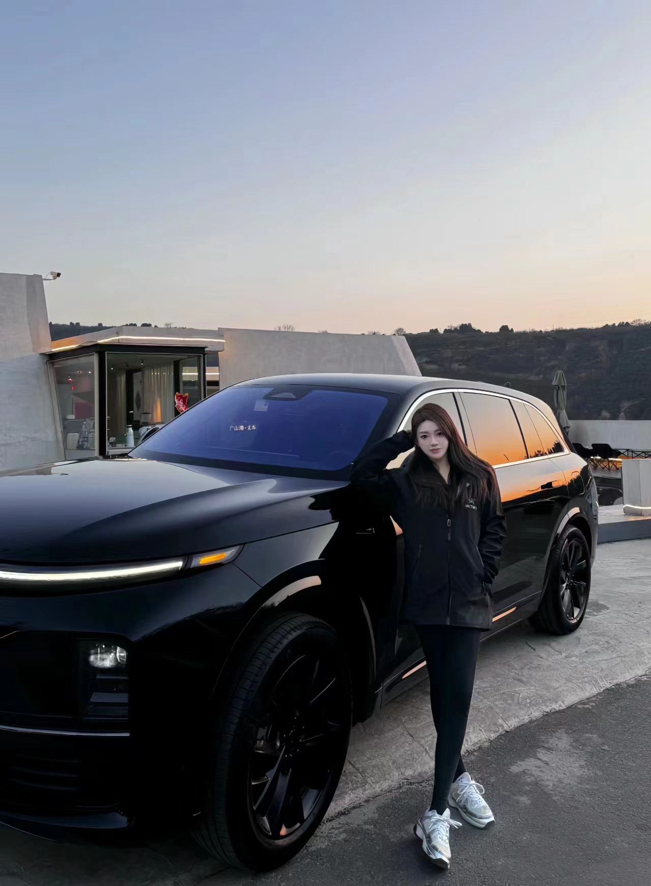 2024 Lixiang L7 Hybrid Electric SUV Extended Range Dual Motor Four-Wheel Drive Energy Vehicle with 0.5 Hour Charging Time