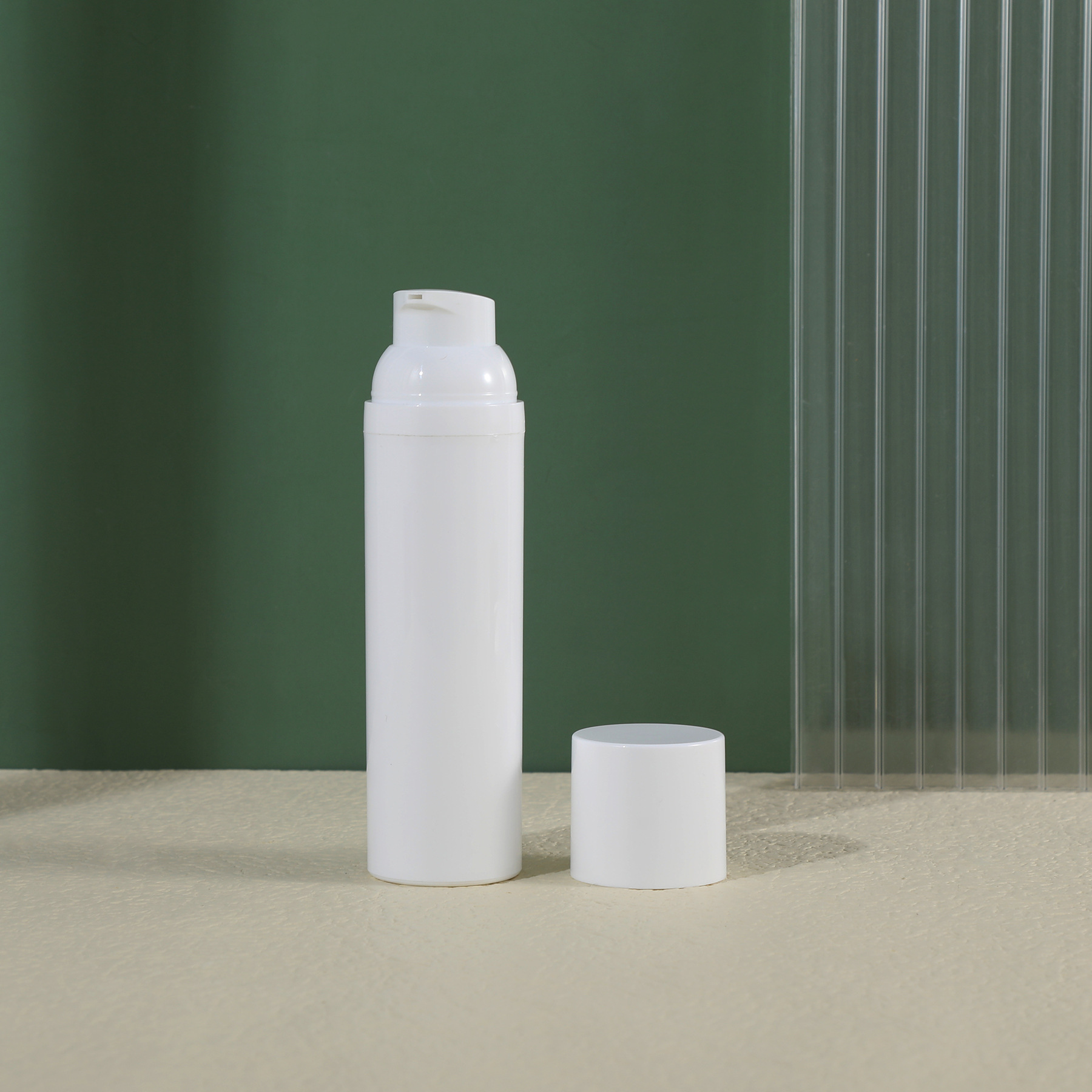 Customized Colors Skincare Airless Lotion Pump Bottle 1oz 2oz 3oz 4oz 5oz 8oz Matte White Airless Frosted for Serum Cream