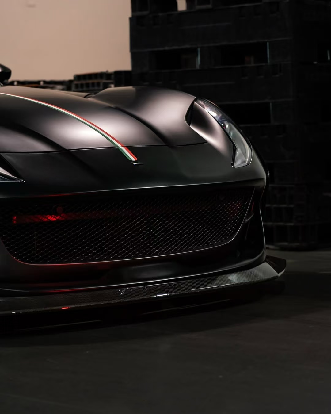 812 Ferrari Body Kit Carbon Fiber Widebody 812 ZE Style Carbon Fiber Arch