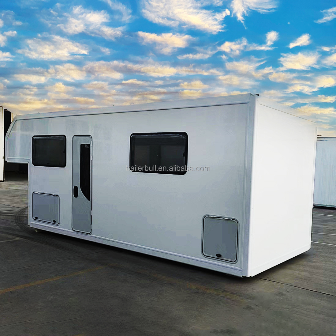 Customizable 20ft Motorhome Cab-over Truckbody for Expedition Vehicles and RV Trailers